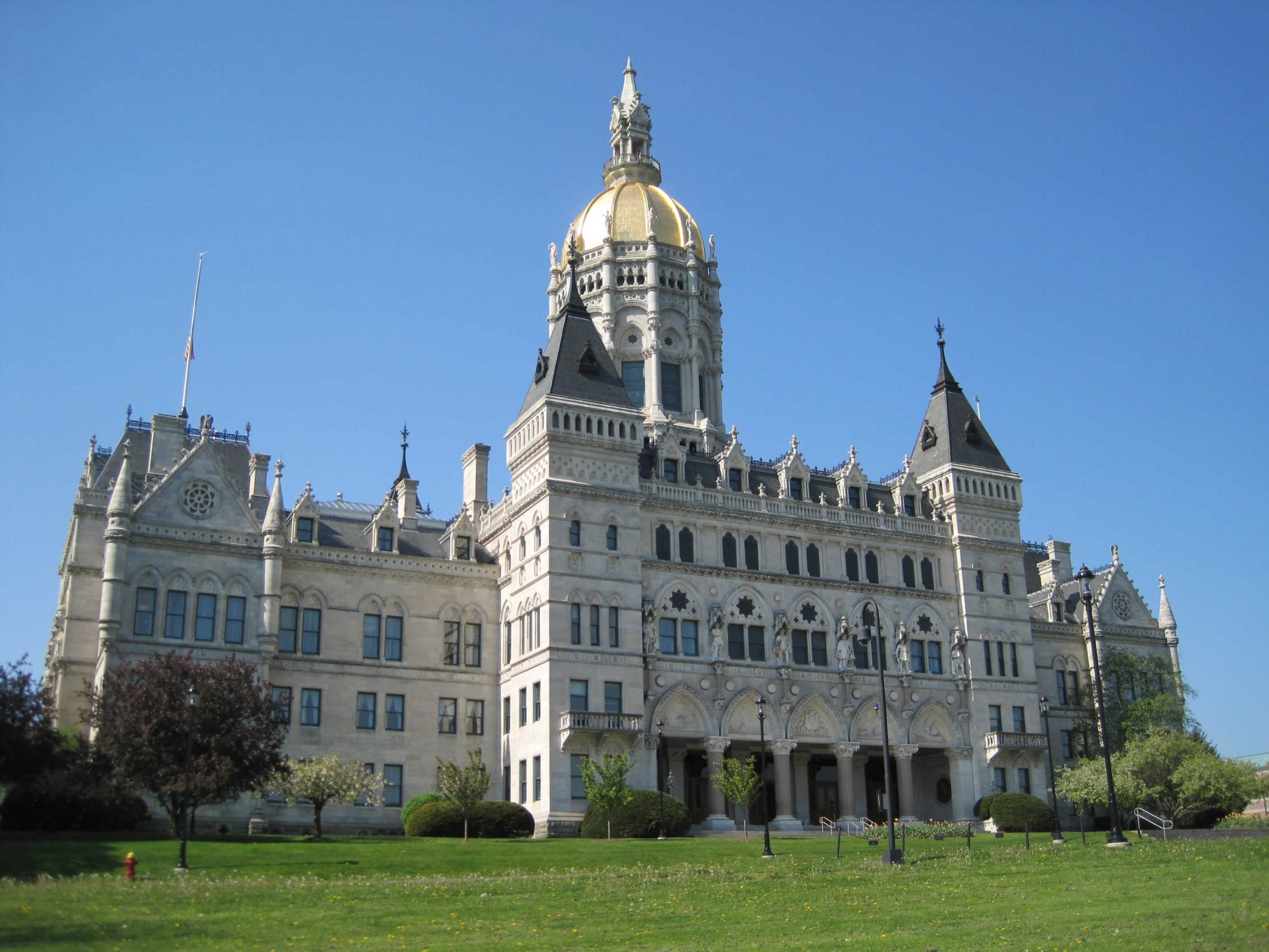 Governor Lamont Issues Safe Workplace Rules for Essential Employers ...